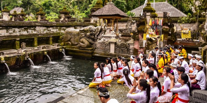 Tirta Empul Pura Suci Bali yang Penuh Makna Spiritual Indonesia Travel